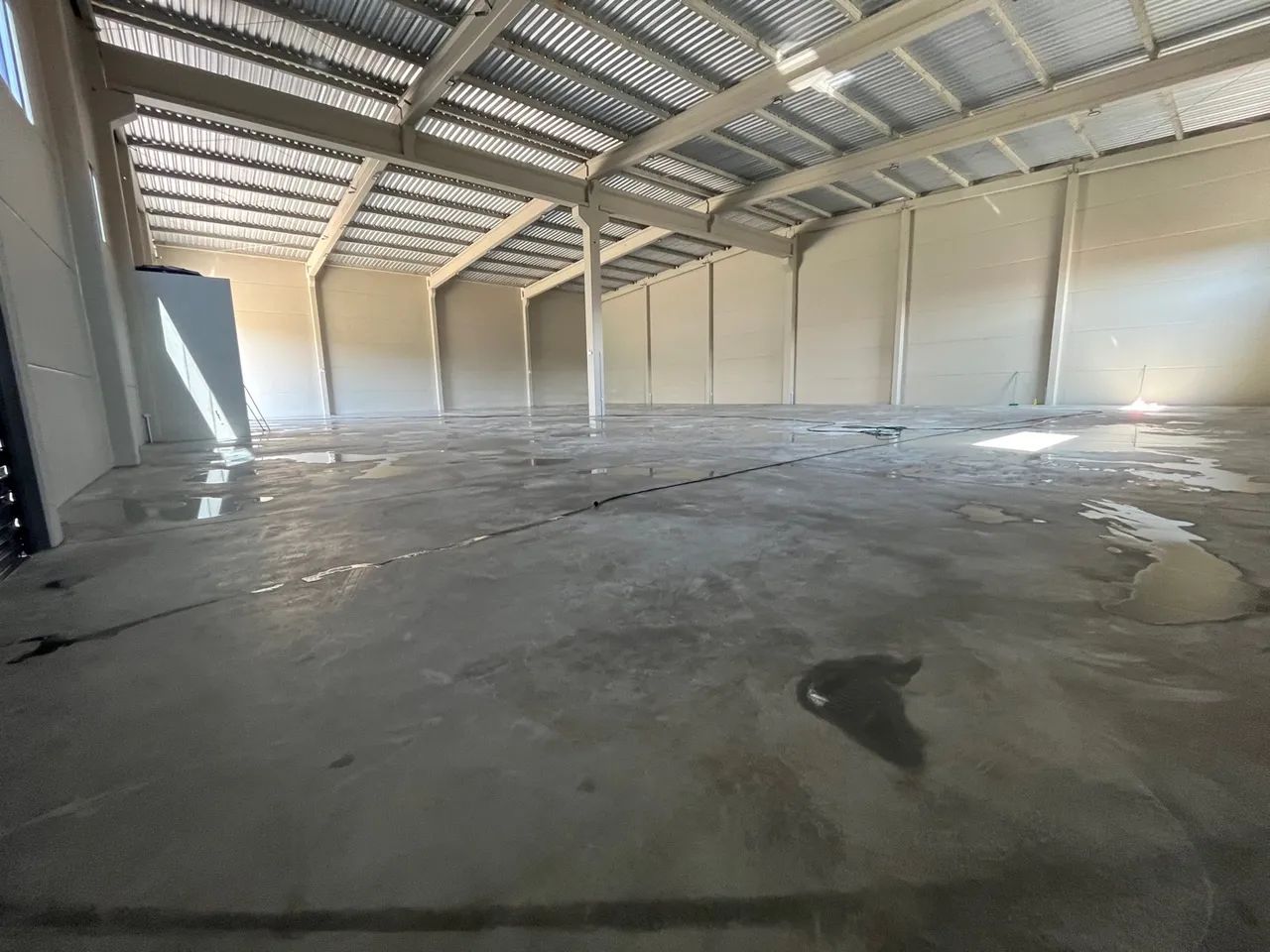 ALUGO GALPÃO 720 m2 - EXCELENTE LOCALIZAÇÃO  - Foto 8