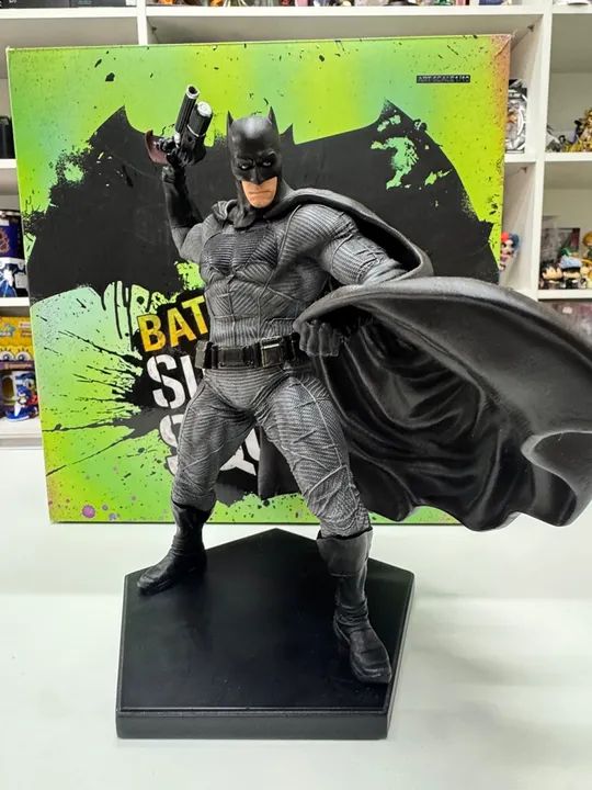 Boneco Batman The Batman (2022) - Colecionável - Foto 4