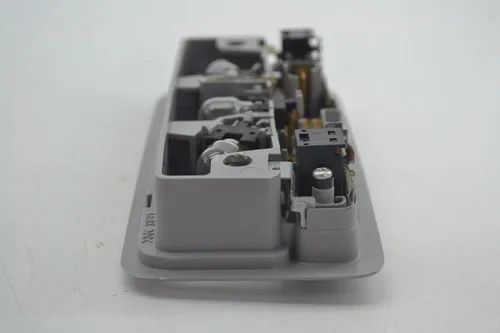 Luz Interna Teto Cortesia Pajero Tr4 2013 Original - Foto 4
