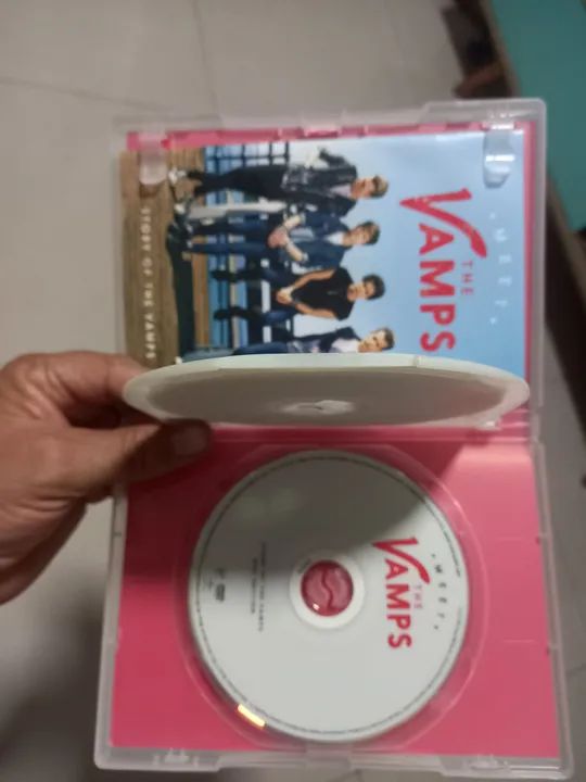 CD + DVD MEET THE VAMPS - Foto 4