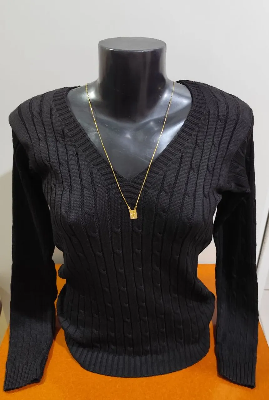 Suéter tricot gola V elegante