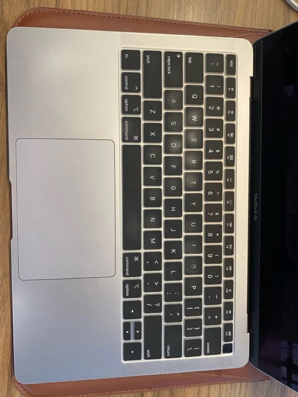 Macbook Air 19 Core i5 8gb ram 120 ssd - Foto 3