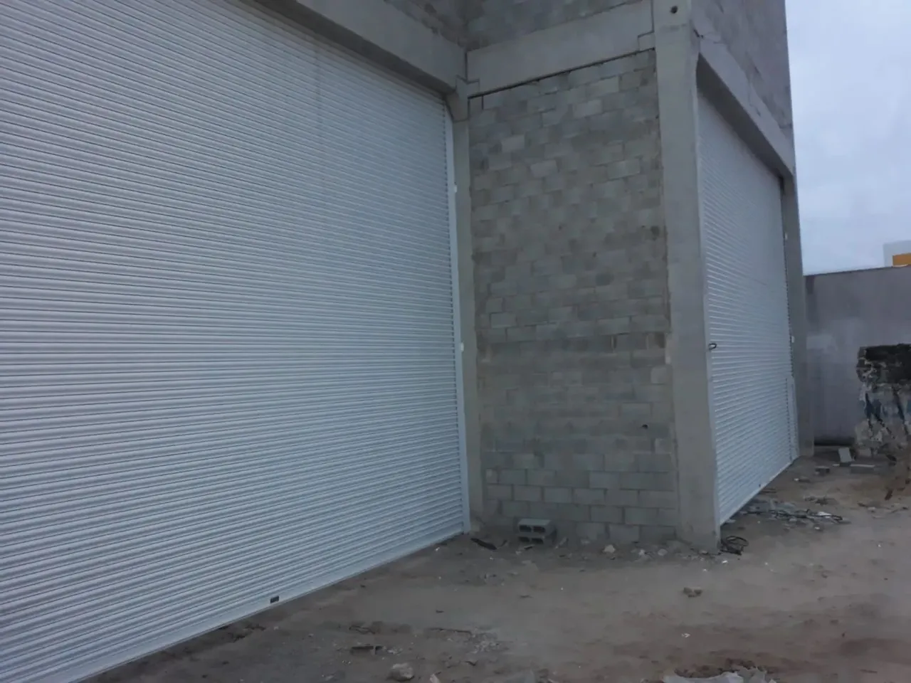 GALPÃO PARA LOCAÇÃO - 720M² ÁREA INTERNA E 820M² TERRENO - OCIAN - PRAIA GRANDE - SP - A