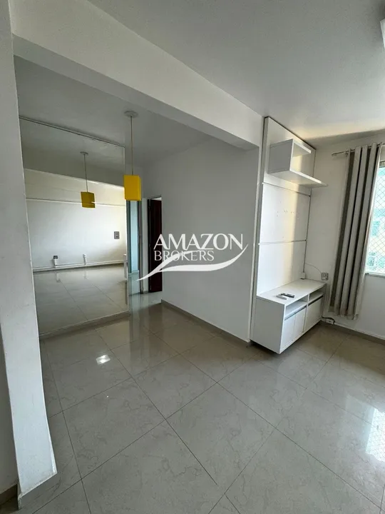 Cond. Conjunto dos Jornalistas - 70 m2 - 02 quartos - Av. Constantino Nery - Vendo