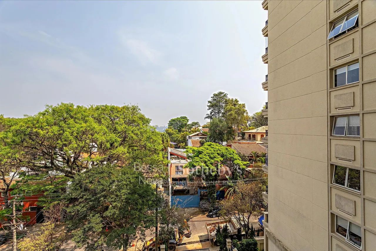 Apartamento amplo e iluminado em rua tranquila na Vila Beatriz - Foto 4