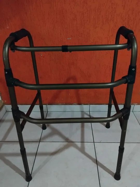 Andador de 3 Pernas para Idosos - Foto 4