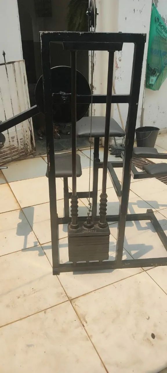 Máquina de glúteos 4 apoios - Foto 2