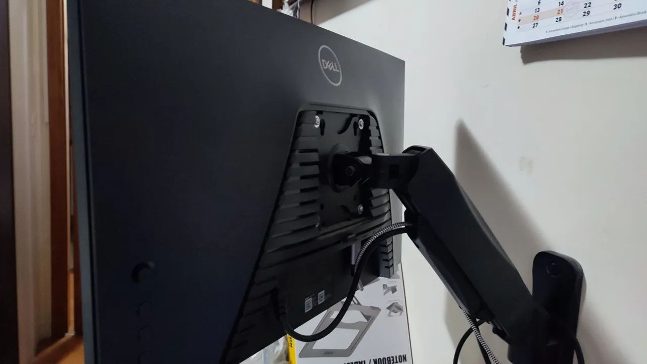 Monitor Gamer DELL 24" 144Hz - Foto 3