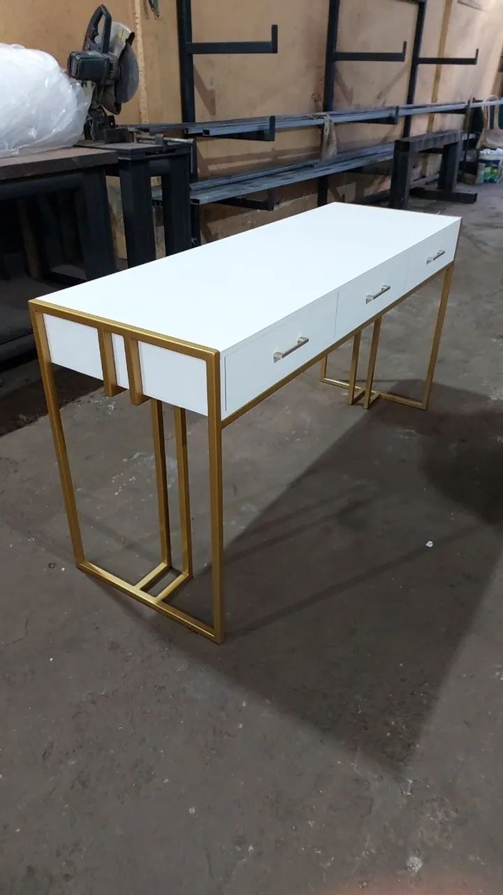 Penteadeira dourado ouro