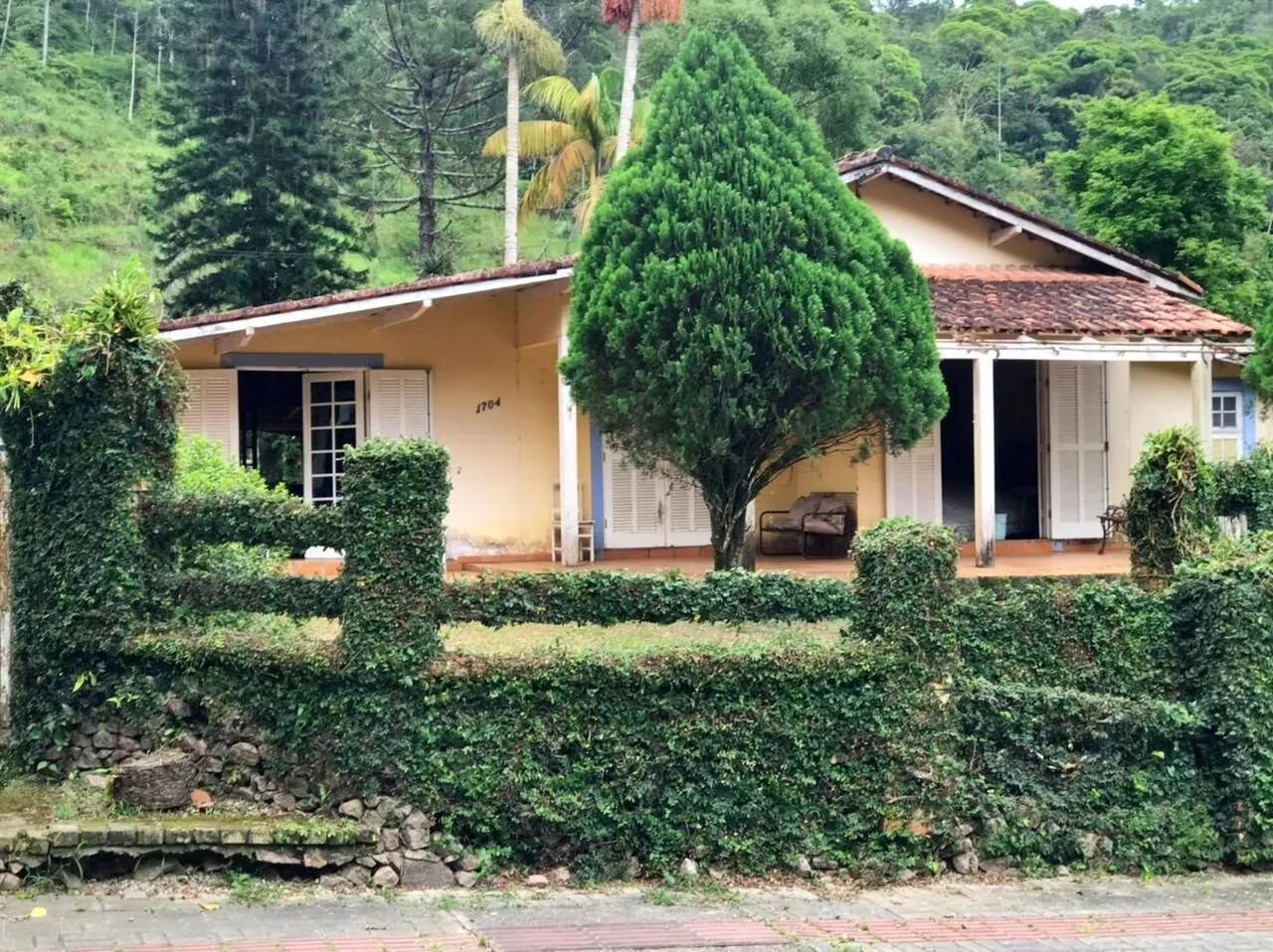 Casas com Terreno de 5.804 m² | Santo Amaro da Imperatriz