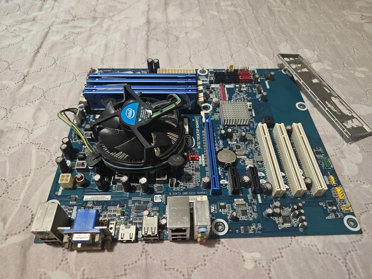 Kit i3 8gb completo Placa-mãe Intel Desktop Board - Peças de Hardware ...