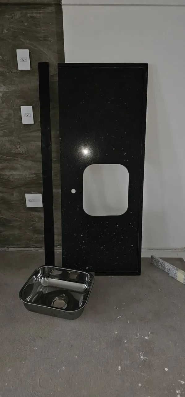 Vendo Bancada Granito Preto são Gabriel + Cuba de embutir + Ralo + Frontão Pia - Foto 6