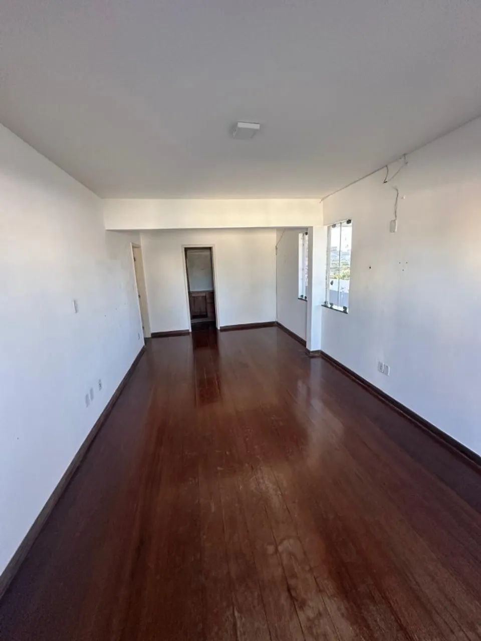 ALUGA-SE CASA TIPO MANSÃO PRÓXIMO À ORLA - BAIRRO ATALAIA  - Foto 5