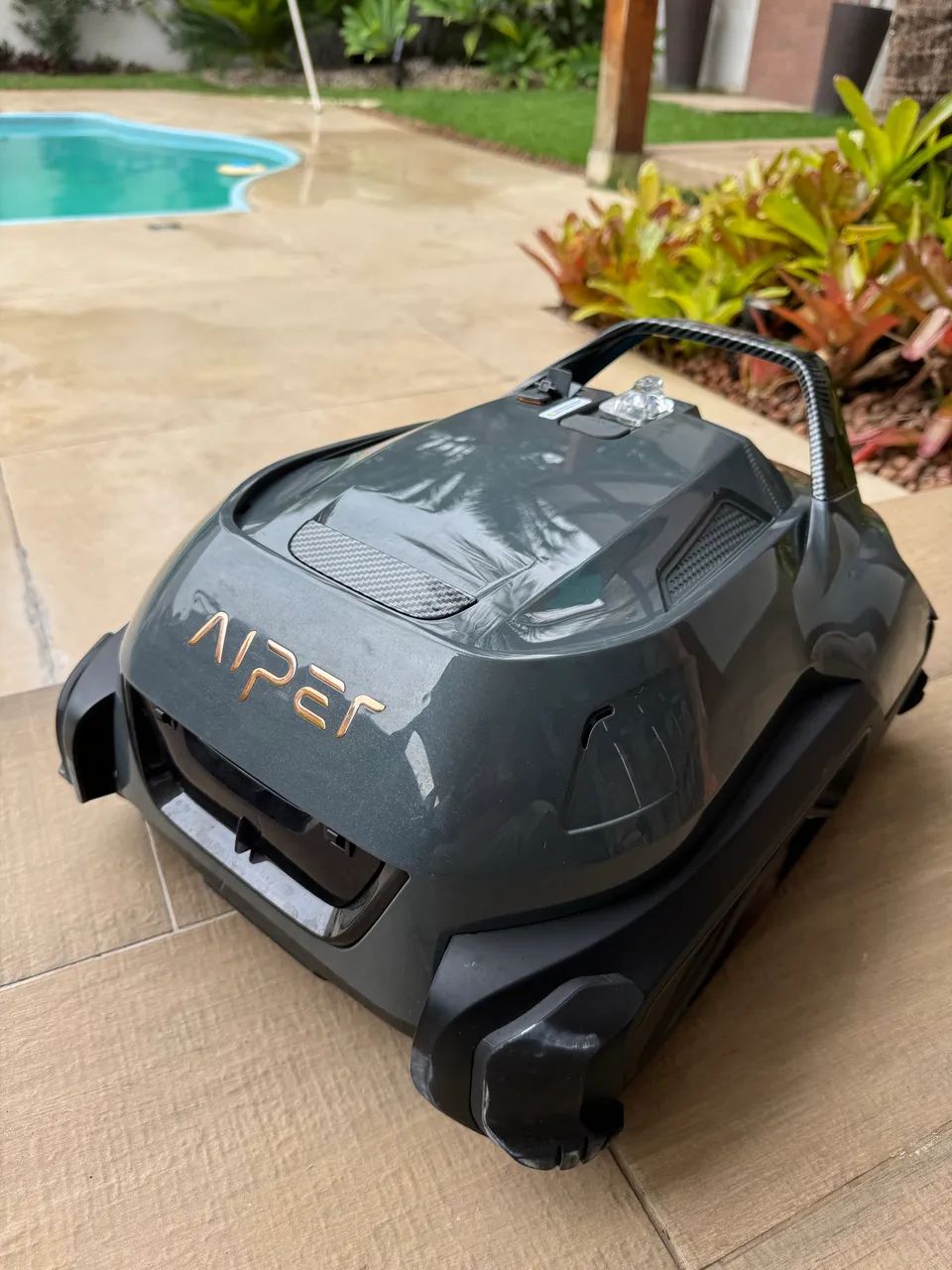 Pool Cleaning Robot64299979673602125