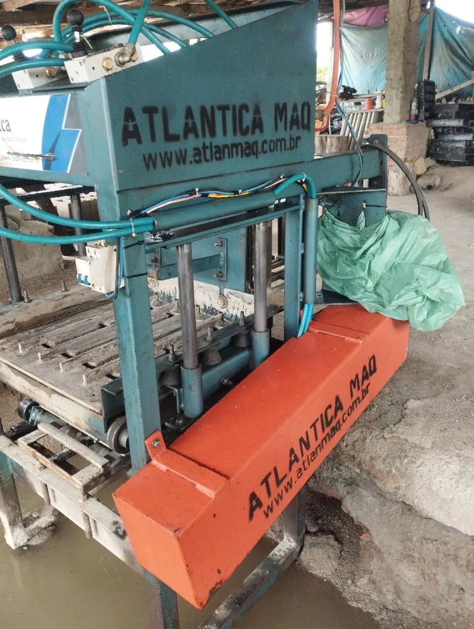 Máquina pneumática pra blocos 64175987391106123