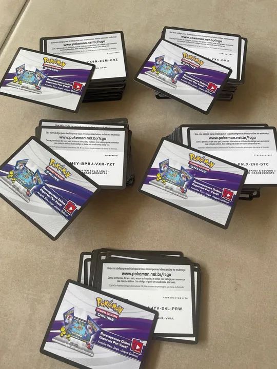 Lote com 424 códigos Pokemon TCG - Foto 2