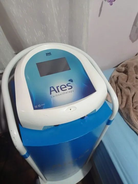 Aparelho de estética Ares para tratamentos faciais e corporais - Foto 3