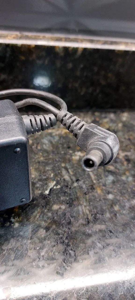 Fonte Original Sony Para Monitor 19.5V - ACDP-060S01 - Foto 2