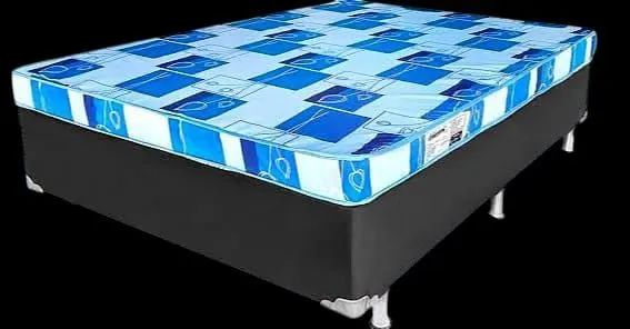 Conjunto de cama casal com colchão D20 