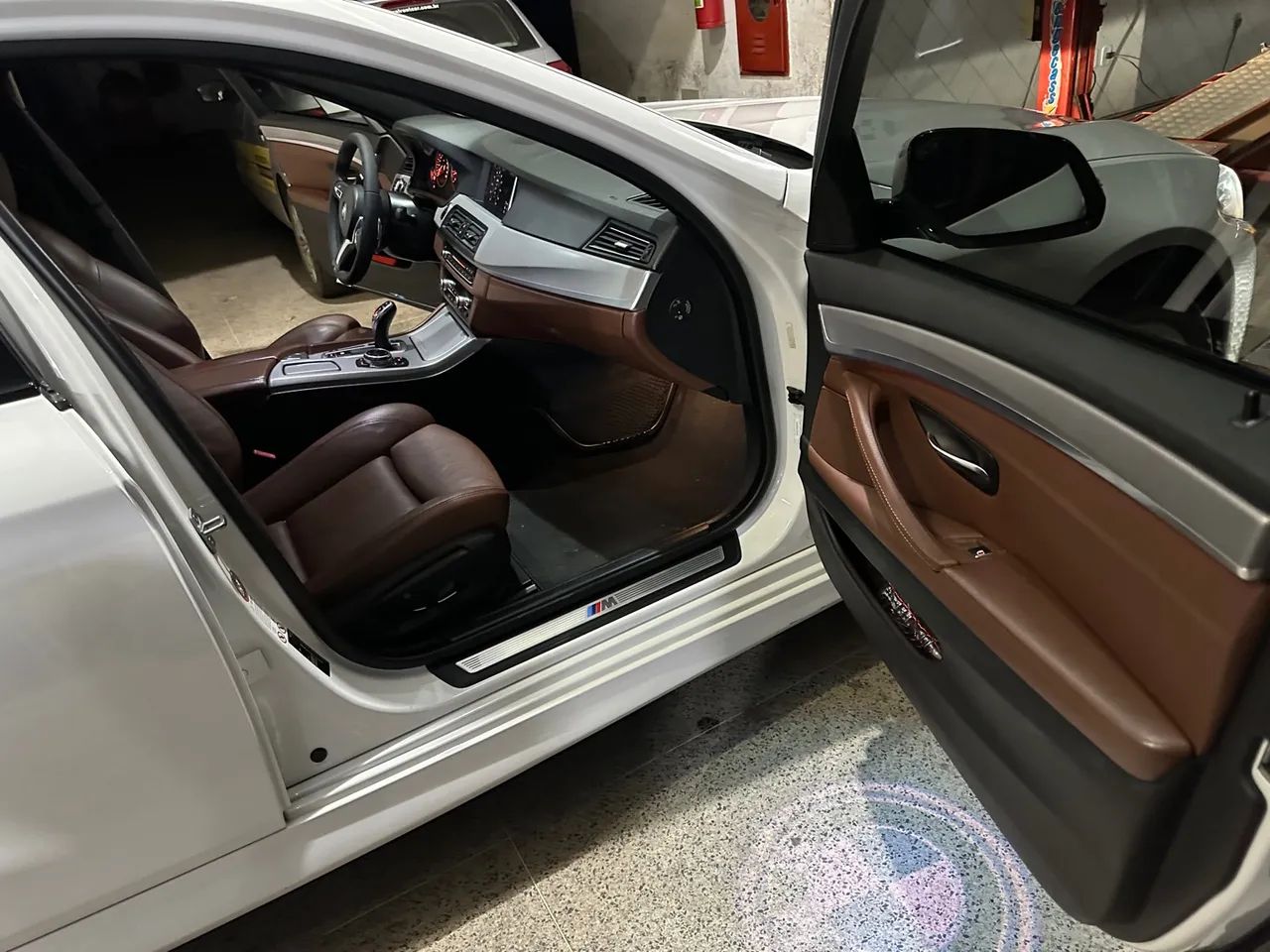 BMW 528i M SPORT 2015 - Foto 2