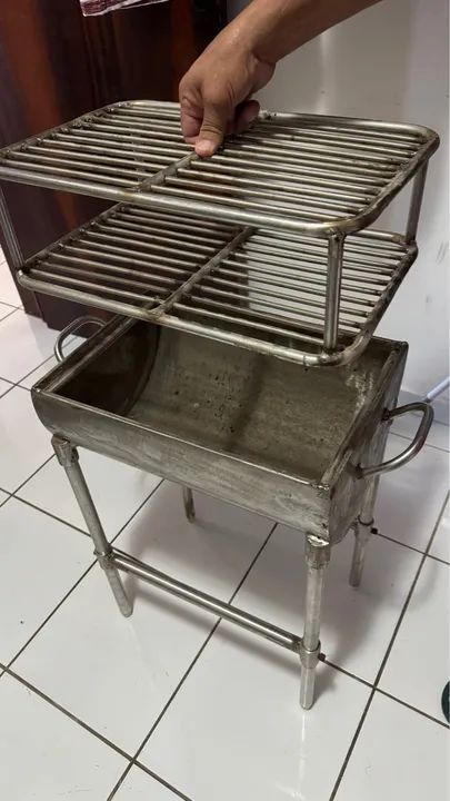 Churrasqueira em aço inox 