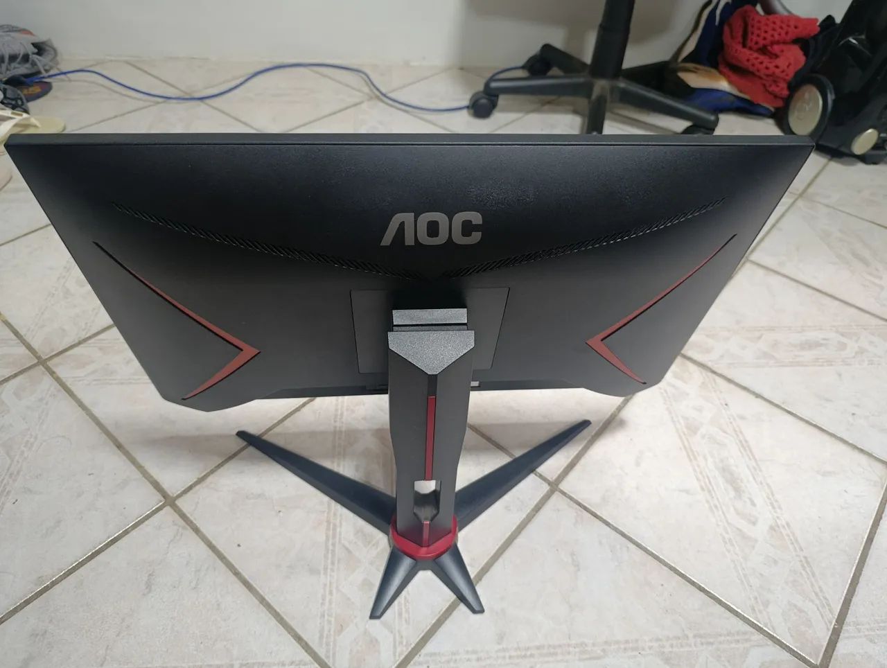 Monitor AOC 100hz, 23.8, fullHD, 1ms, IPS, adaptive-Sync, com displayport. Pouco utilizado - Foto 2