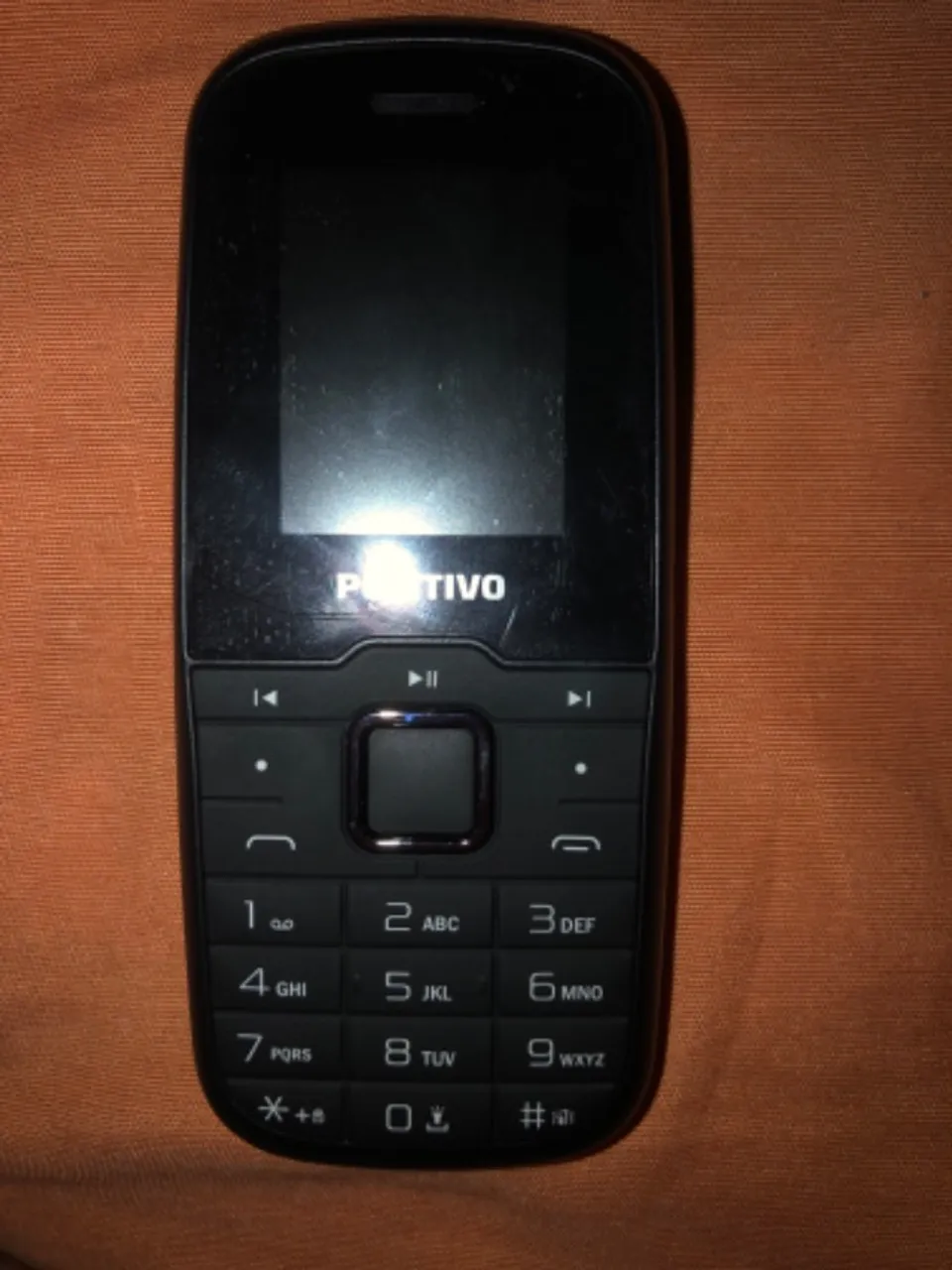 Celular novo 1 mês de uso 100.00