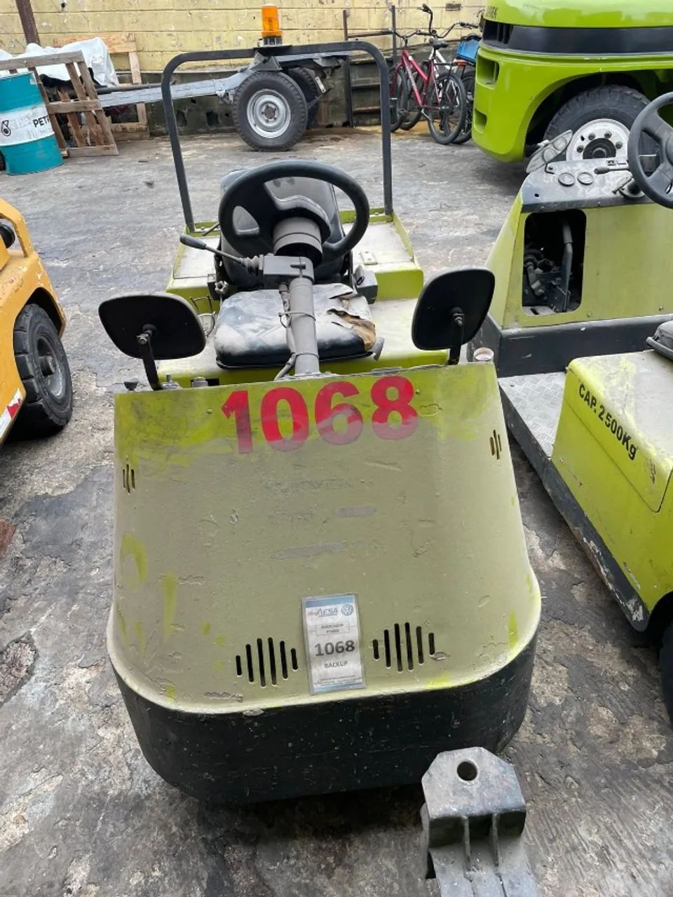 LOTE COM 03 REBOCADORES ELETRICOS MARCA CEN CAPACIDADE 3.000KG  - Foto 6
