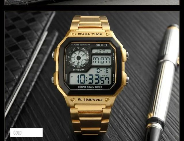 Relógio masculino dourado 
