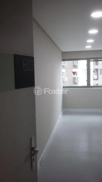 Sala / Conjunto Comercial à venda Avenida Assis Brasil, São Sebastião - Porto Alegre
