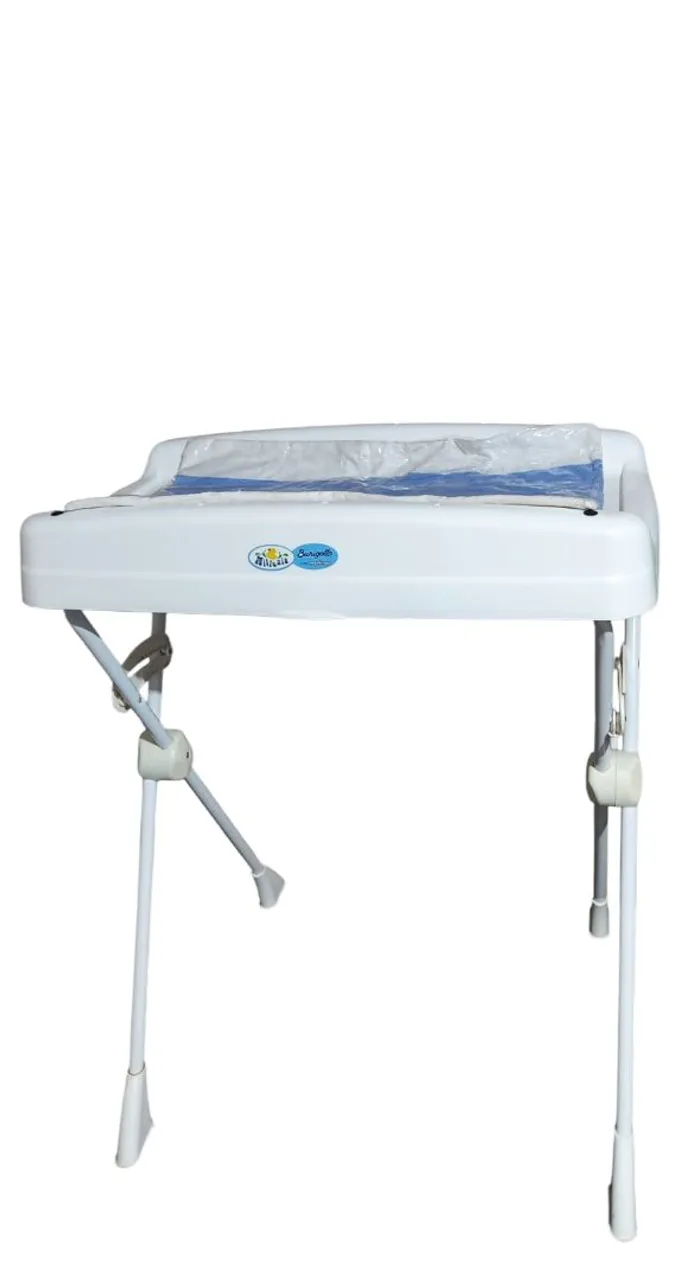 Suporte com trocador e suporte com banheira