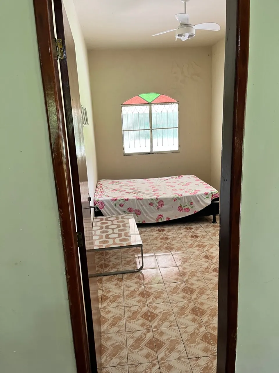 Alugo sítio com casa de 5 quartos com 15mil metros quadrados