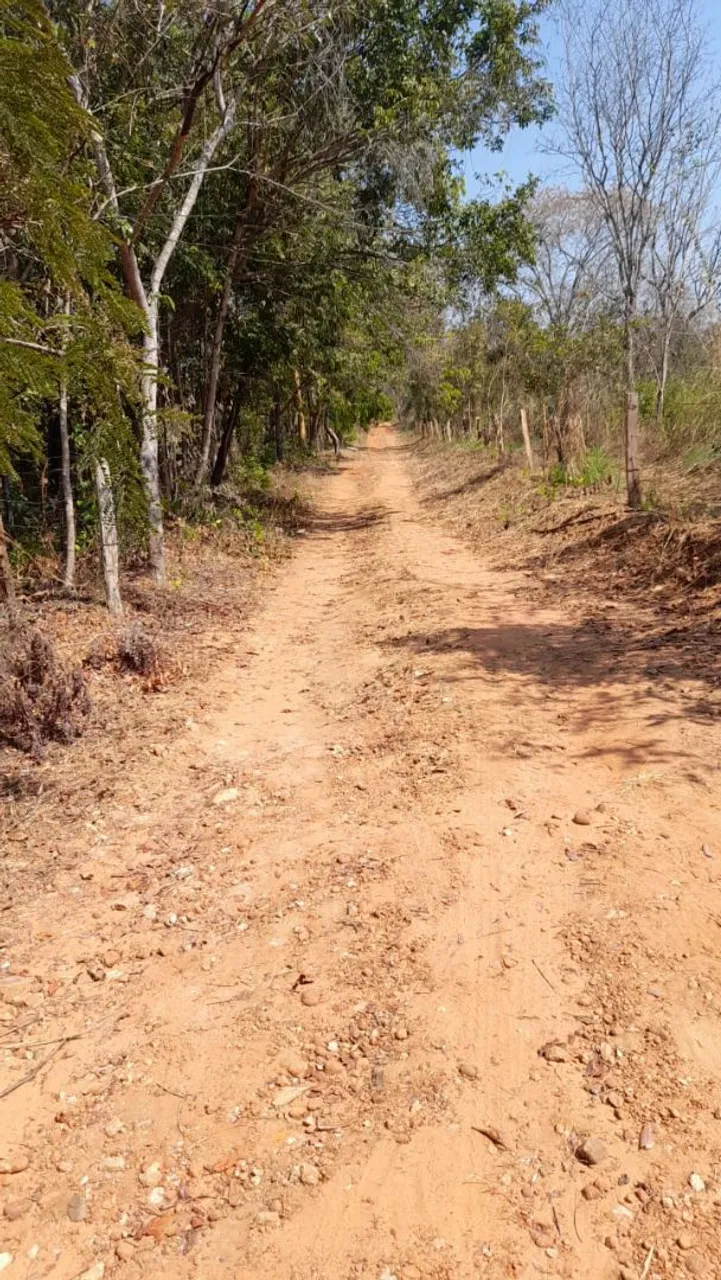Vende-se Ágil próximo a contorno leste