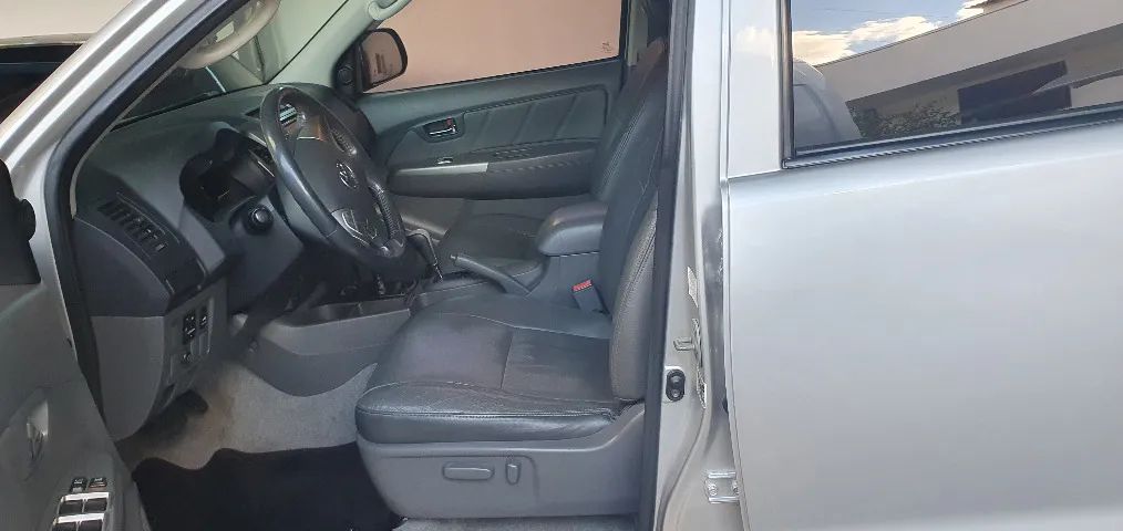 Toyota Hilux SRV 3.0 CE 2012  Automatico - Foto 5