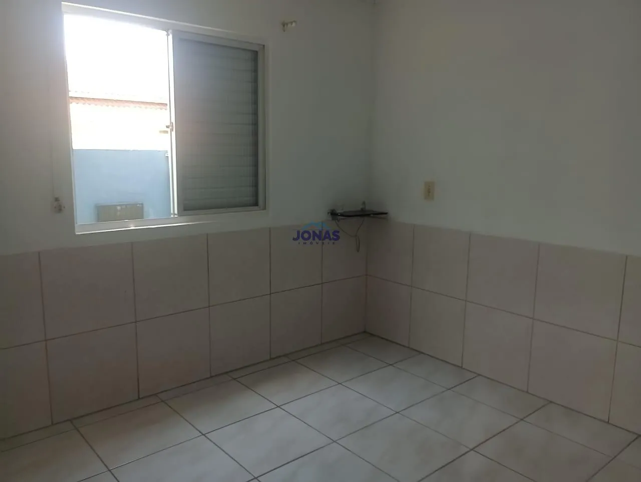 CASA À VENDA NO RIO VERMELHO (MUQUÉM)