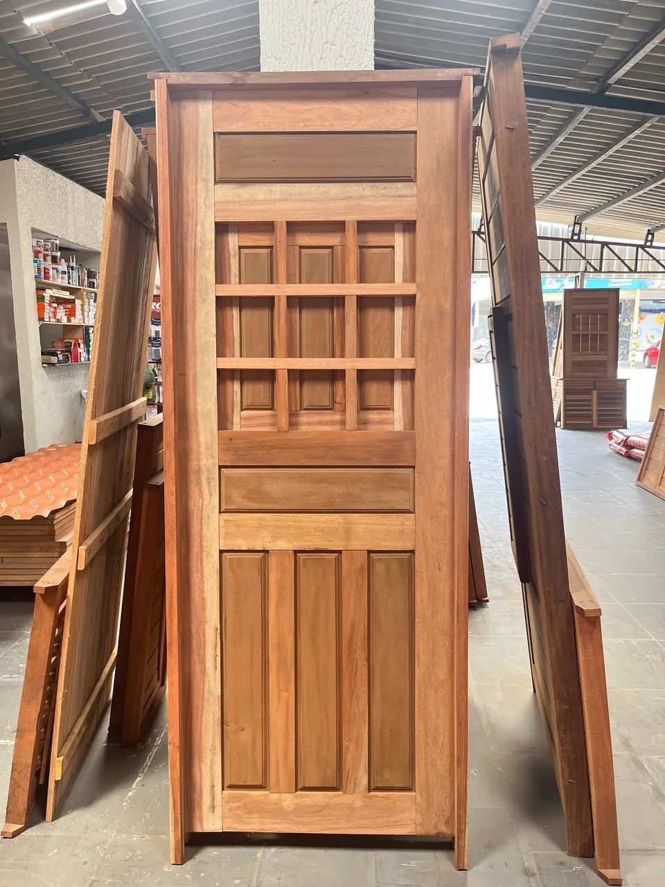 PORTA EM MADEIRA + ARO