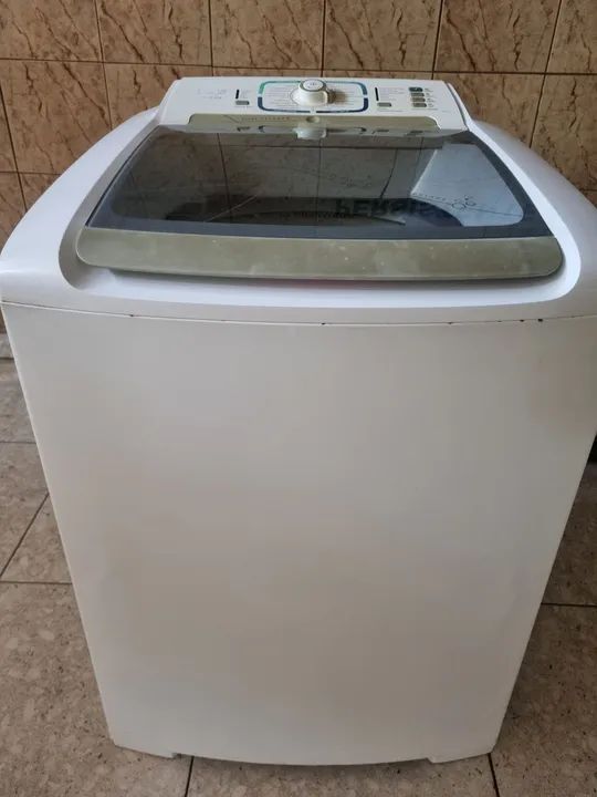 Máquina de Lavar Roupa Electrolux turbo 15kg - Foto 3