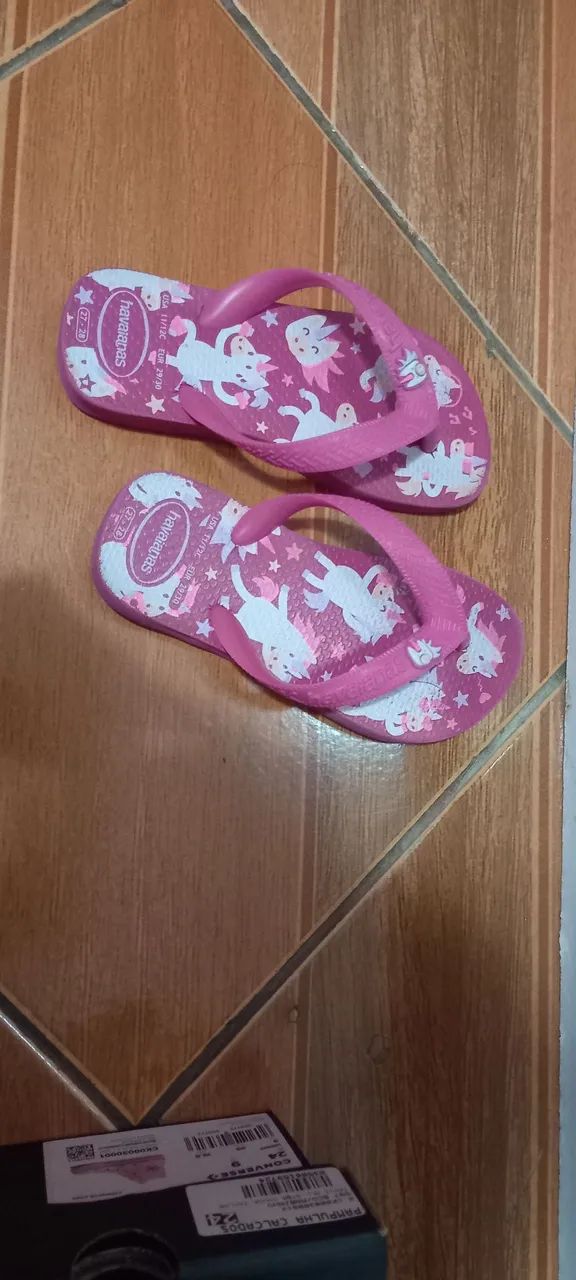 Kit Sandália infantil Chinelo Havaianas e Rasteirinha daBarbie - Foto 3