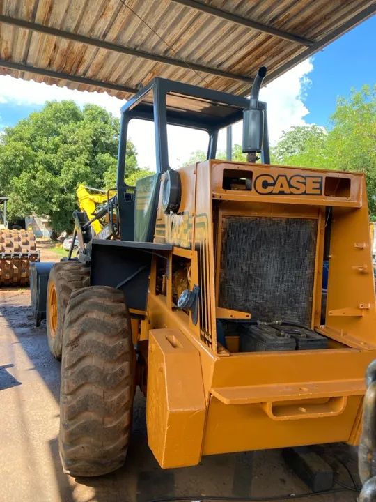 Pá Carregadeira  CASE W20E ano 1996 - Foto 5