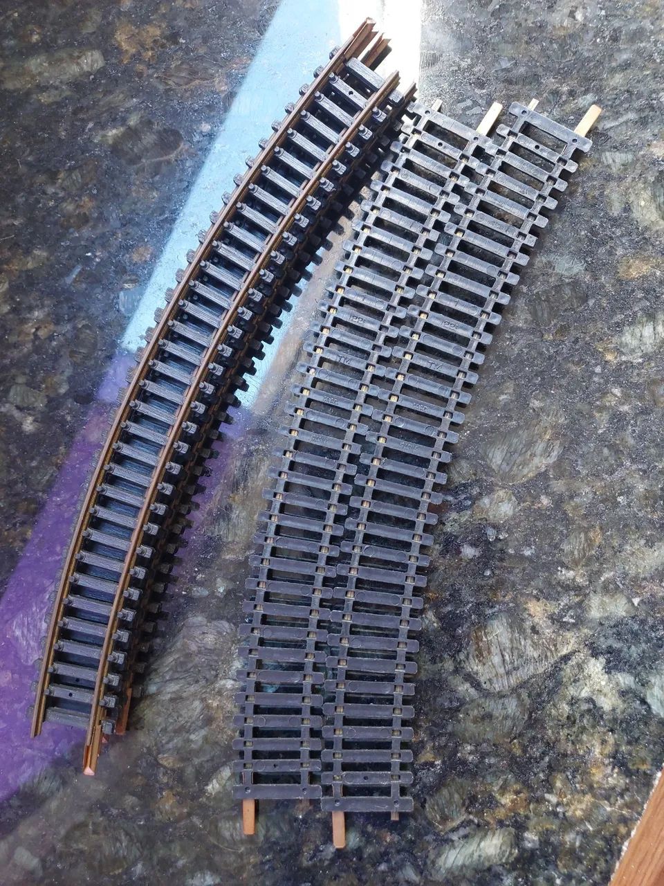 Trilhos de trem em miniatura - HO ATMA 225 - Foto 4