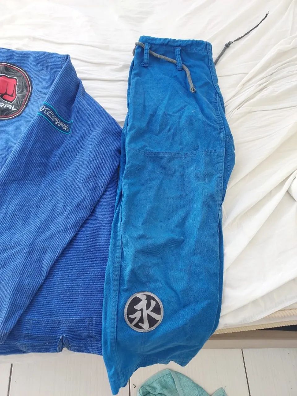 KIMONO KORAL CLASSIC A3 + FAIXA AZUL KEIKO  - Foto 4