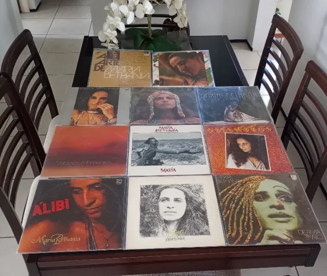 Onze discos de Maria Betânia em ótimo estado