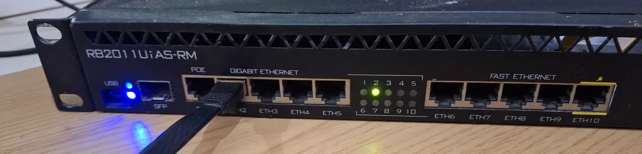 mikrotik rb2011 - Foto 4