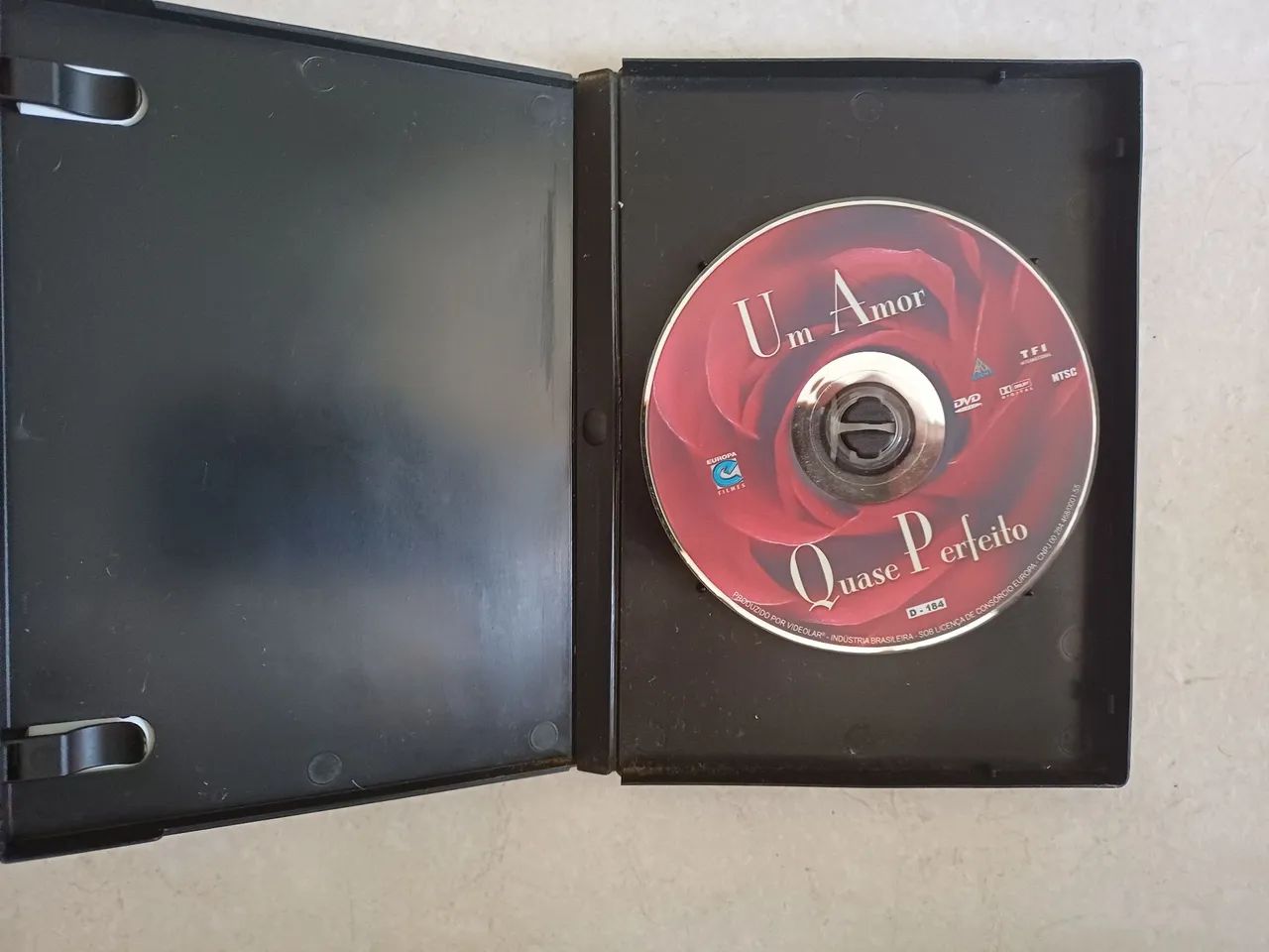 Um Amor Quase Perfeito DVD otiginal - Foto 4