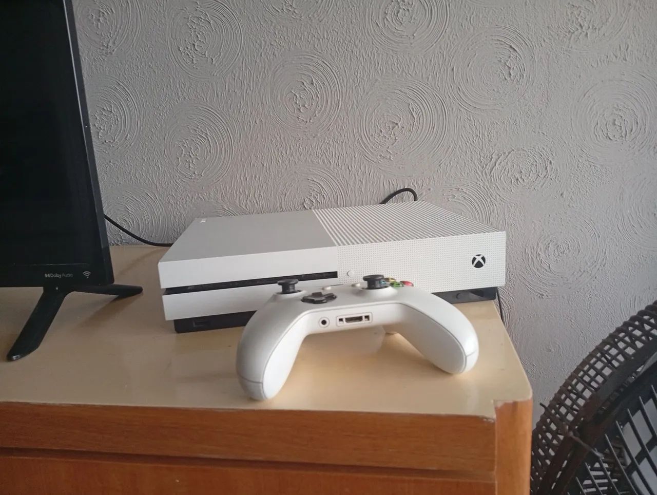 Vendo XBOX ONE S 1TB - Foto 5
