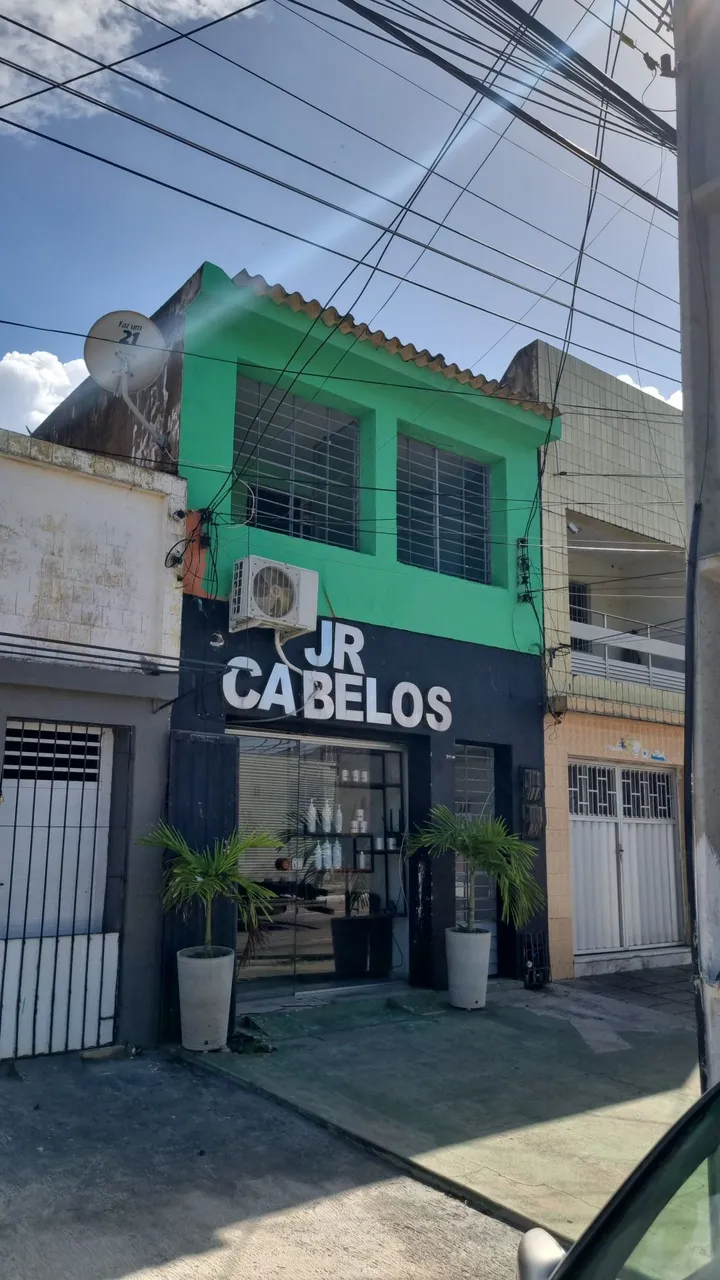 Aluga-se ponto comercial