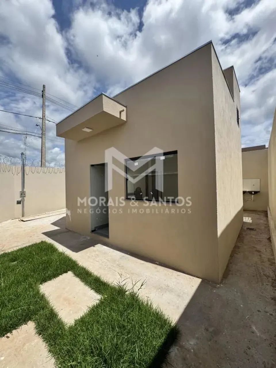 M - OPORTUNIDADE CASA À VENDA NO BAIRRO JARAGUÁ II - MONTES CLAROS MG