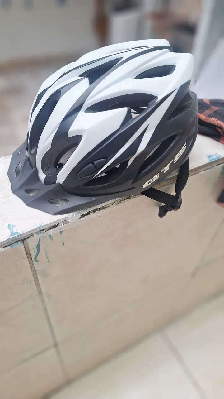 Capacete de Ciclismo GTS