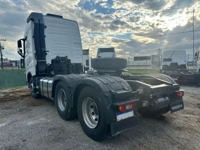 Volvo FH 540 6x4 Globetrotter i-Shift ano 2020 - Foto 6