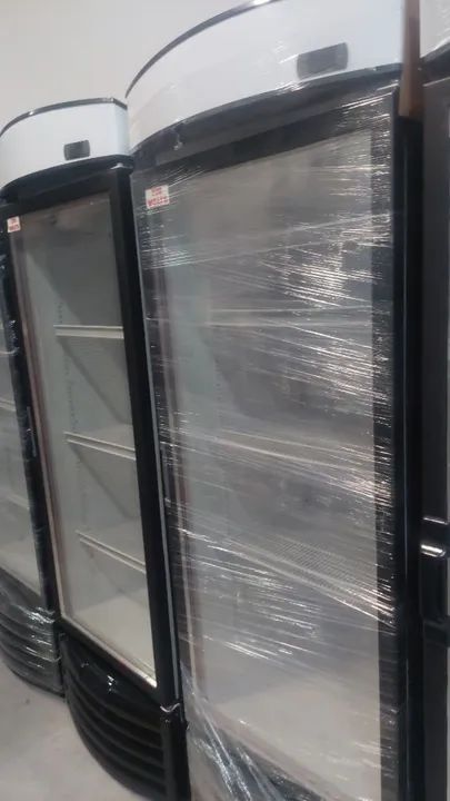 CERVEJEIRA PROFISSIONAL EXPOSITORA E FECHADAS 